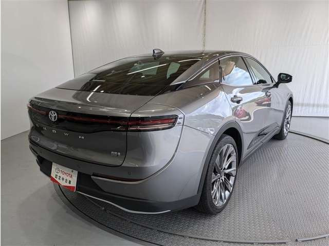 クラウンクロスオーバー2.5 G アドバンスト レザー パッケージ E-Four 4WD