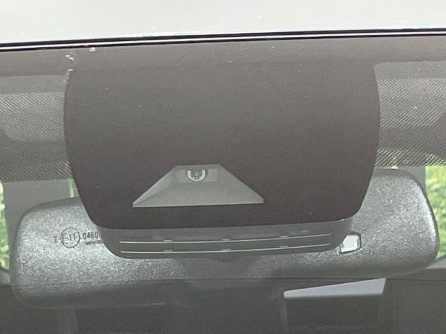 �y�g���^�Z�[�t�e�B�Z���X�z���s���ɑO���̎ԗ�����F�����A�Փ˂������Ȏ��͌x��ƃu���[�L�ŏՓˉ���Ɣ�Q�y�����A�V�X�g�B�����S�Ƀh���C�u�����y���݂��������܂��B