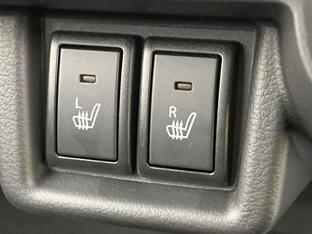 【シートヒーター】寒い日に重宝するシートヒーター!エアコンより早く温まってくれるので寒がりの人も安心ですね♪エアコンの温風は乾燥するから苦手、という方にもをおすすめです。