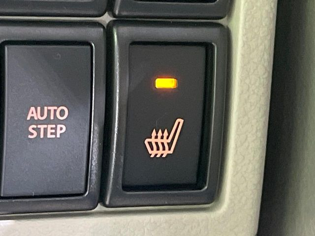 【シートヒーター】寒い日に重宝するシートヒーター!エアコンより早く温まってくれるので寒がりの人も安心ですね♪エアコンの温風は乾燥するから苦手、という方にもをおすすめです。