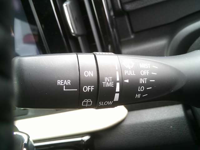 間欠式ワイパーの作動時間を調整できます!雨の降り方に合わせて最適な視界を確保!