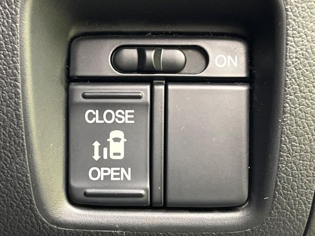 �y�p���[�X���C�h�h�A�z�X�}�[�g�L�[��^�]�Ȃ̃X�C�b�`�ŃX���C�h�h�A�̊J���\���d��������͂����ăh�A���J����K�v�������A���������q�l�ł��A�d���ו��������Ă��鎞�����N�ɊJ���߂ł��܂���