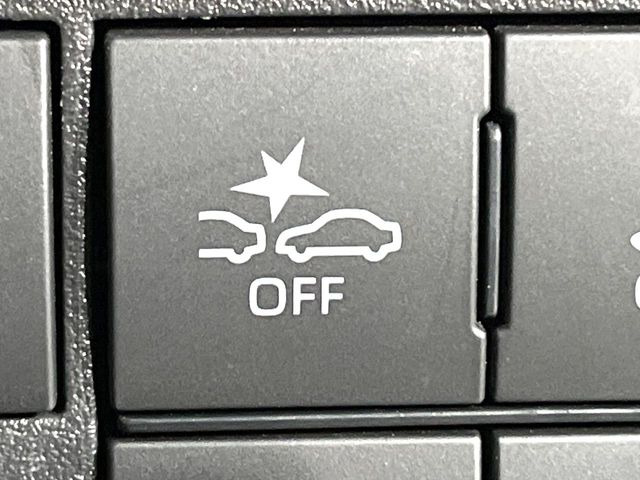 �y�X�}�[�g�A�V�X�g�z���s���ɑO���̎ԗ�����F�����A�Փ˂������Ȏ��͌x��ƃu���[�L�ŏՓˉ���Ɣ�Q�y�����A�V�X�g�B�����S�Ƀh���C�u�����y���݂��������܂��B