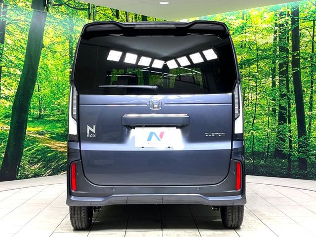 安心の最長10年・走行無制限保証(有償)をご用意。保証内容も充実はもちろん、無料点検&オイル交換や、年中無休の全国・24時間ロードサービスも付帯されておりますのでご安心下さい。高透明度のガラス皮膜で撥