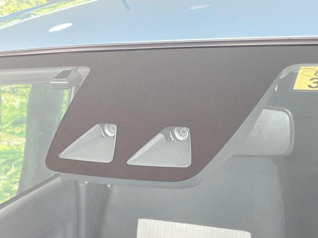 �y�X�}�[�g�A�V�X�g�z���s���ɑO���̎ԗ�����F�����A�Փ˂������Ȏ��͌x��ƃu���[�L�ŏՓˉ���Ɣ�Q�y�����A�V�X�g�B�����S�Ƀh���C�u�����y���݂��������܂��B