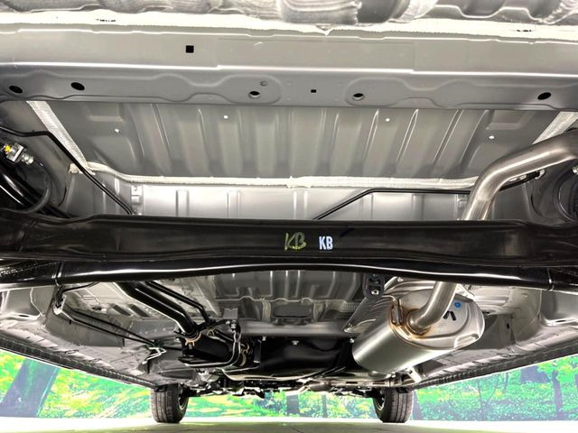 下回りがきれいなうちに、防錆加工の施工がオススメ。降雪地域はもちろん、沿岸部にお住いの方や、趣味でマリン・ウィンタースポーツをされる方にご好評いただいております。