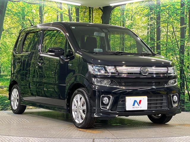 高透明度のガラス皮膜で撥水はもちろん、上質なツヤ・光沢を実現。紫外線や酸性雨から大切な愛車を保護し、色あせ・劣化を防止。「弾スプラッシュコート」、「弾プリミッサコート」からお選びいただけます。