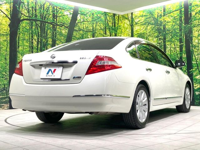 ☆全国のネクステージからお取り寄せが可能※!遠方の店舗に展示してあるクルマが気になる場合も、最寄りの店舗でご覧いただくことが可能です!是非私たちに要望をお聞かせください!※別途費用