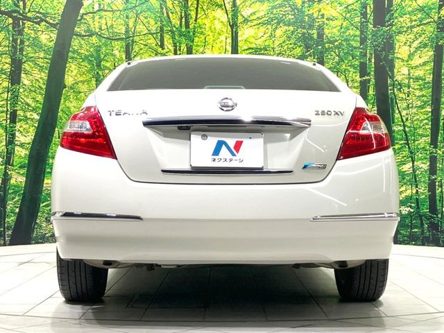 安心の最長10年・走行無制限保証(有償)をご用意。保証内容も充実はもちろん、無料点検&オイル交換や、年中無休の全国・24時間ロードサービスも付帯されておりますのでご安心下さい。