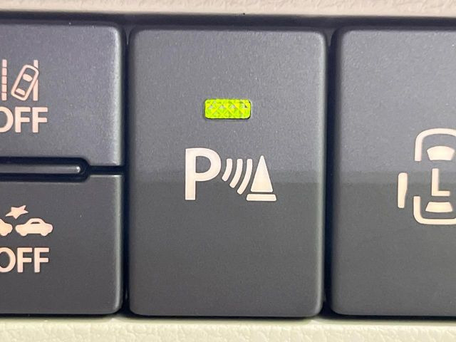 【コーナーセンサー】バンパーに付いたセンサーが障害物を検知!一定の距離に近づくとアラートで教えてくれます♪狭い駐車スペースや車庫入れ時も安心ですね☆