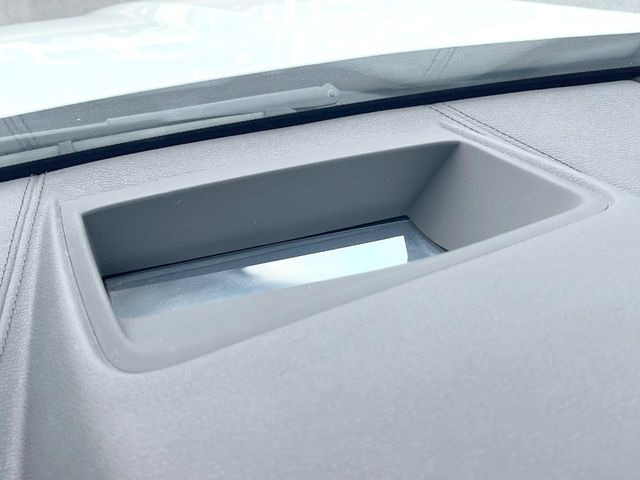 ���w�b�h�A�b�v�f�B�X�v���C:���݂̑��x�⑖�s�����f�W�^���\���ŉ^�]�ȑO���̃K���X�ɓ��e!�^�]���A���������炳���K�v�ȏ����m�F�ł���̂łƂ��Ă��֗��ň��S!