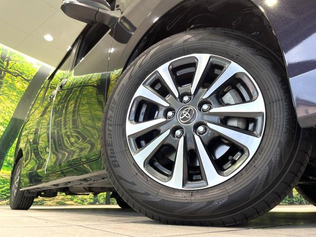 【純正15インチアルミホイール】外観にマッチした純正アルミホイールを装着しております。各種社外アルミホイールや、スタッドレスタイヤも取扱いしております。是非ご相談ください♪