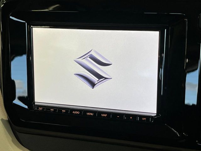 【純正ナビ】人気の純正ナビを装備。オーディオ機能も充実しており、Bluetooth接続すればお持ちのスマホやMP3プレイヤーの音楽を再生可能!毎日の運転がさらに楽しくなります!!