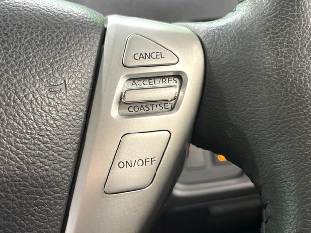 �y�N���[�Y�R���g���[���z�������H�����N���N���s�B�A�N�Z���𗣂��Ă���葬�x�ő��s���ł��A�������^�]���̕��S���y��!�����E�������ȒP�ȃX�C�b�`����Œ����ł��܂��B