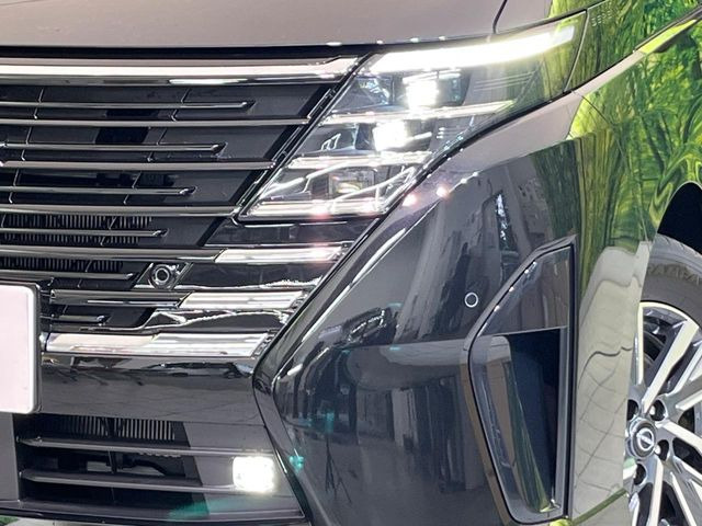 �yLED�w�b�h���C�g�z���V����ԑ��s�����ǍD�Ȏ��E���m�ۂ����S���ĉ^�]�ł��鍂�P�xLED�w�b�h���C�g�𑕔�!�_�����x�������A����d�͂��}�����Ă��܂��B