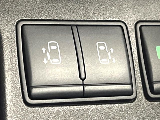 �y�����p���[�X���C�h�h�A�z�X�}�[�g�L�[��^�]�Ȃ̃X�C�b�`�Ō�ȗ����X���C�h�h�A�̊J���\���d��������͂����ăh�A���J����K�v�������A�����Ȃ��q�l�ł��ȒP�ɊJ���߂ł����K�ł���