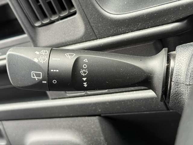 ���q�l�̈��S����ɍl���A���Ђɂ�24���ԃ��[�h�T�[�r�X���s���Ă���܂��B