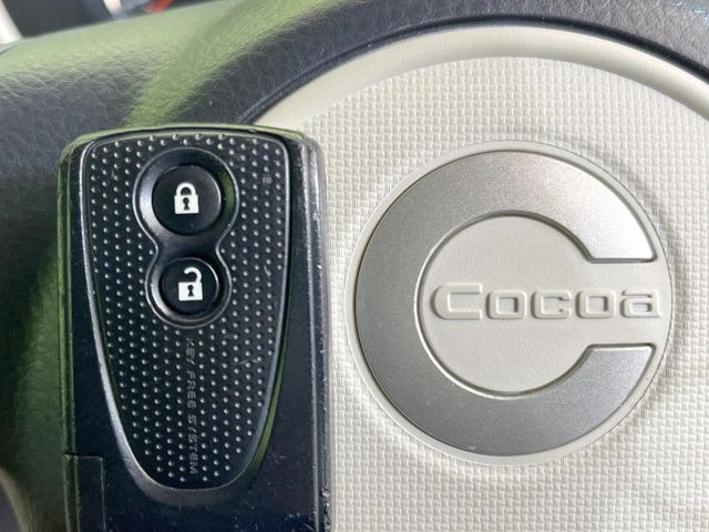 �y�L�[�t���[�V�X�e���z�J�o����|�P�b�g�ɓ��ꂽ�܂܂ł��h�A�̎{���E�������\�ȃX�}�[�g�L�[�𑕔��B�G���W���̃I���E�I�t�����J�M�����o���K�v����������Ƃ��Ă��֗��ł���