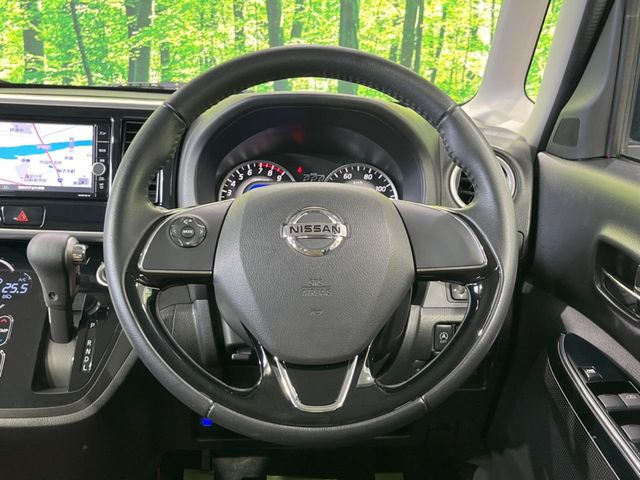 �y�����v�����X�e�A�����O�z�㎿�Ȋv���g�p���邱�ƂŁA��ɂ����������݂ƂĂ��^�]���₷���n���h���ł���