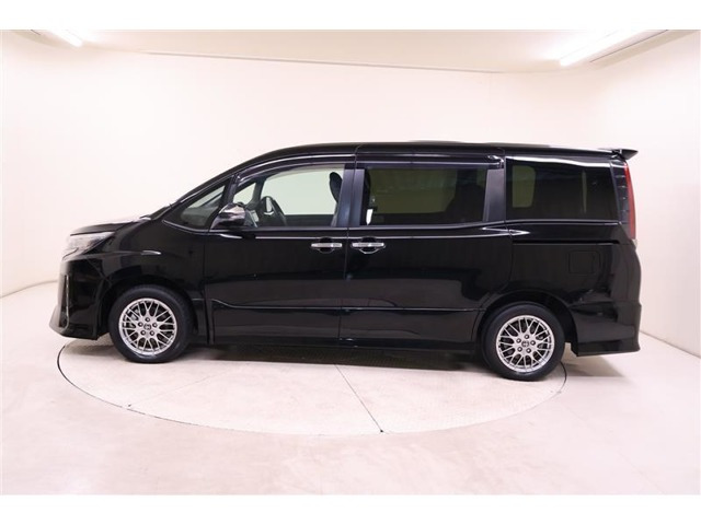 ノア1.8 ハイブリッド Si W×B II