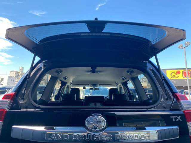 �X���[�N���X����X�͑��݌�200��ȏ�W��!���q�l�̂��C�ɓ����1�䂪�����ƌ�����܂�!�y�����ԁA���ʎԁA�L�����s���O�J�[�ɕ����ԗ��܂œX���ɖ����݌ɂ����T���ł��܂��􂨋C�y�ɂ����X��������!