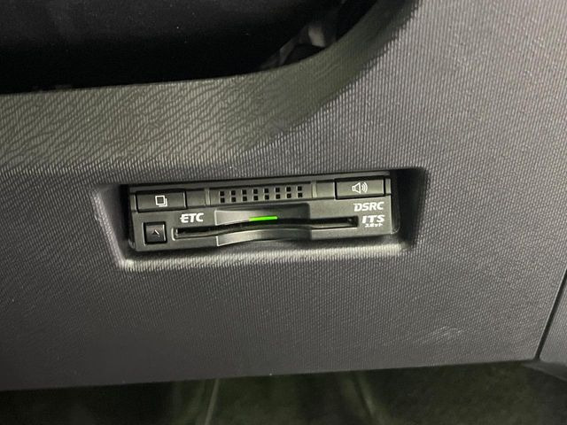 【ETC】高速道路の料金所をストレスなく通過!話題のスポットやサービスエリアに多い「スマートIC」利用時は必須のアイテムです。当店でセットアップを実施、ご納車当日からすぐにご利用いただけます!