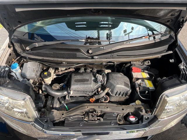 親切・丁寧な専門メカニックスタッフが応対!・車検・点検整備・事故等の修理などアフターサービスも安心。お車のカスタマイズもネクステージのサービススタッフまでご相談ください!