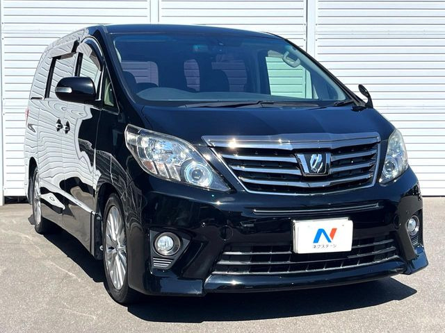 高透明度のガラス皮膜で撥水はもちろん、上質なツヤ・光沢を実現。紫外線や酸性雨から大切な愛車を保護し、色あせ・劣化を防止。「弾スプラッシュコート」、「弾プリミッサコート」からお選びいただけます。