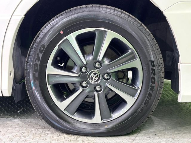 �y����16�C���`�A���~�z�C�[���z�O�ςɃ}�b�`���������A���~�z�C�[���𑕒����Ă���܂��B�e��ЊO�A���~�z�C�[����A�X�^�b�h���X�^�C�����戵�����Ă���܂��B���񂲑��k����������