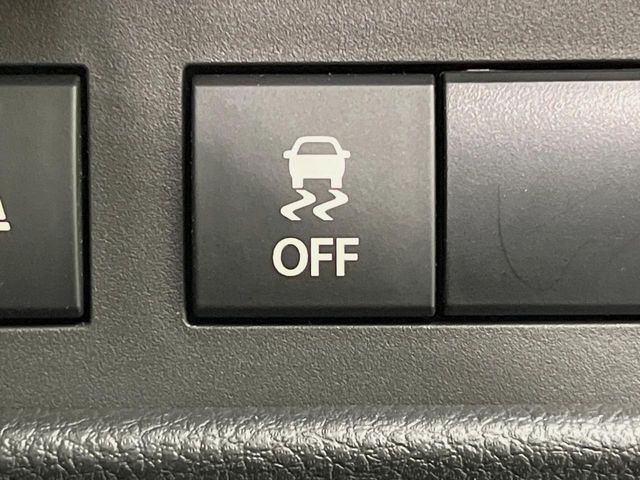 �y������h�~���u�z�ԗ��̉���������m����ƁA�����I�Ɏԗ��̐i�s������ۂ悤�Ɏԗ��𐧌䂵�܂��B�J�̓��ȂǊ���₷���H�ʏ󋵂ł����S�ȉ^�]���\�ł��B