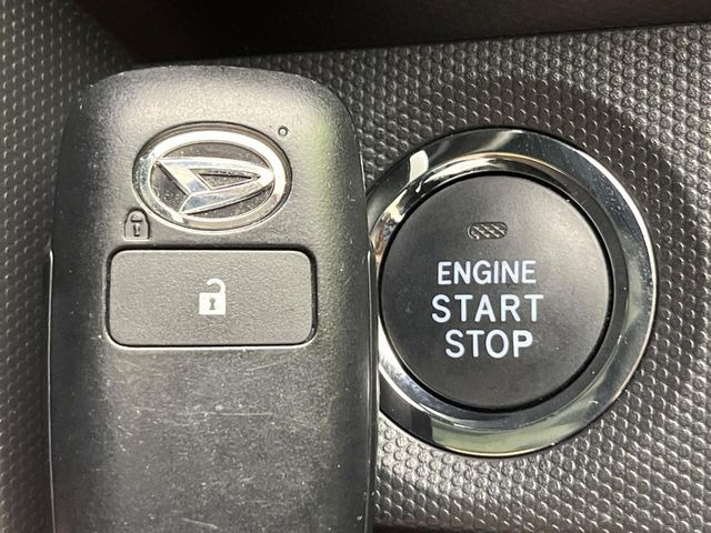 �y�L�[�t���[�V�X�e���z�J�o����|�P�b�g�ɓ��ꂽ�܂܂ł��h�A�̎{���E�������\�ȃX�}�[�g�L�[�𑕔��B�G���W���̃I���E�I�t�����J�M�����o���K�v����������Ƃ��Ă��֗��ł���