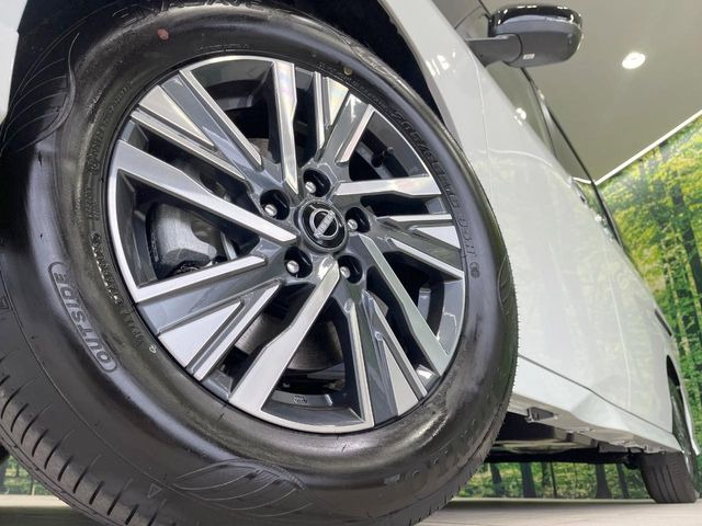 �y����16�C���`�A���~�z�C�[���z�O�ςɃ}�b�`���������A���~�z�C�[���𑕒����Ă���܂��B�e��ЊO�A���~�z�C�[����A�X�^�b�h���X�^�C�����戵�����Ă���܂��B���񂲑��k����������