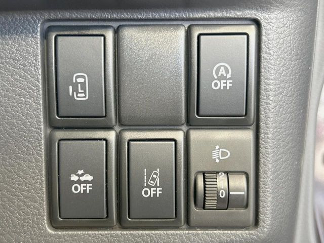 �y�p���[�X���C�h�h�A�z�X�}�[�g�L�[��^�]�Ȃ̃X�C�b�`�ŃX���C�h�h�A�̊J���\���d��������͂����ăh�A���J����K�v�������A���������q�l�ł��A�d���ו��������Ă��鎞�����N�ɊJ���߂ł��܂���