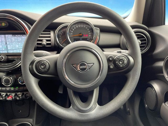 ���n���h�����̃X�������Ȃ��A���ꂢ�ȏ�Ԃ��ێ����Ă���܂��B�e�X�C�b�`���̓�����m�F�ς݂ł��B