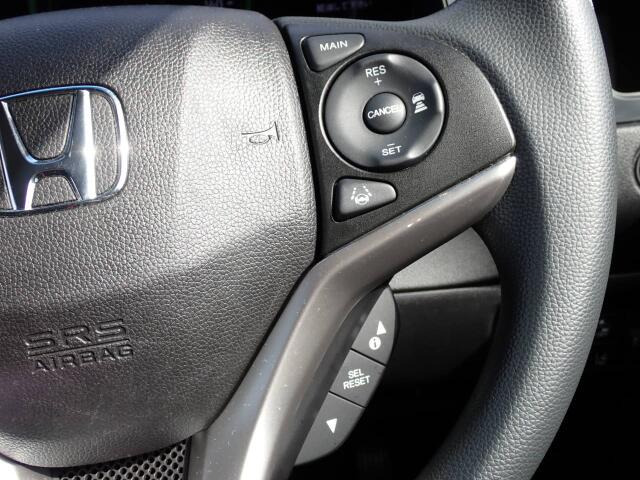 �y�N���[�Y�R���g���[���z�������H�ł̒��������s���y�Ɂ�A�N�Z���y�_���𓥂܂��Ɏԑ������ɕۂ��Ƃ��\�ł��B�O���̎ԗ������m���ĎԊԂ�ۂ悤�ɑ��x���߂��Ă���܂�!!