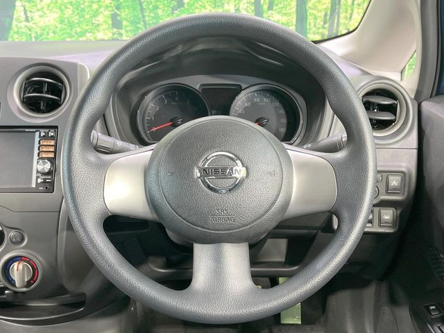 ステアリングも使用感が少なく、きれいな状態となっております♪