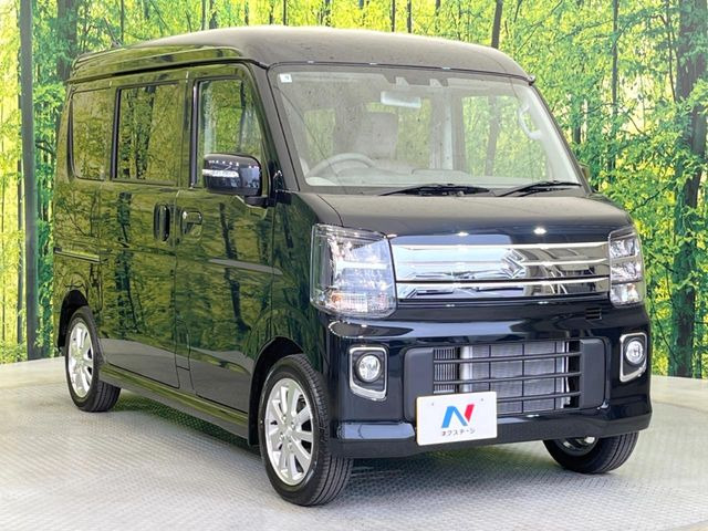 高透明度のガラス皮膜で撥水はもちろん、上質なツヤ・光沢を実現。紫外線や酸性雨から大切な愛車を保護し、色あせ・劣化を防止。「弾スプラッシュコート」、「弾プリミッサコート」からお選びいただけます。