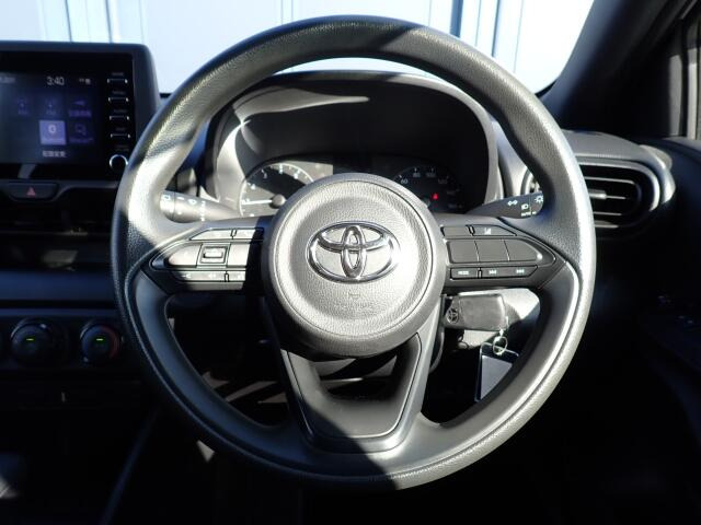 ステアリングはとてもきれいな状態です☆