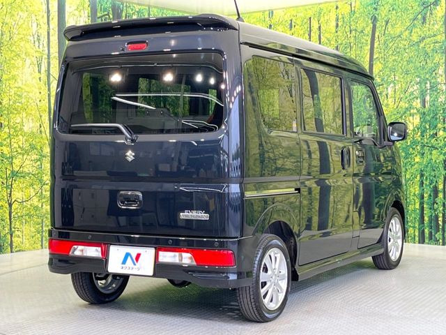 ☆全国のネクステージからお取り寄せが可能※!遠方の店舗に展示してあるクルマが気になる場合も、最寄りの店舗でご覧いただくことが可能です!是非私たちに要望をお聞かせください!※別途費用