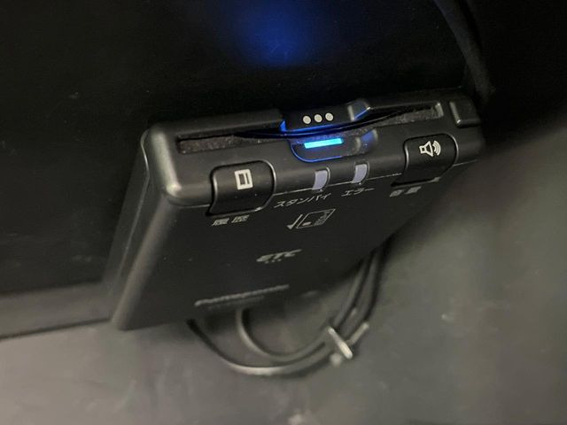 【ETC】高速道路の料金所をストレスなく通過!話題のスポットやサービスエリアに多い「スマートIC」利用時は必須のアイテムです。当店でセットアップを実施、ご納車当日からすぐにご利用いただけます!