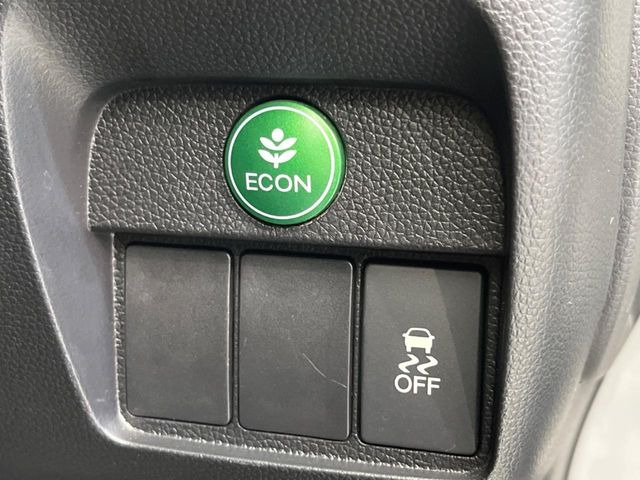 �y������h�~���u�z�ԗ��̉���������m����ƁA�����I�Ɏԗ��̐i�s������ۂ悤�Ɏԗ��𐧌䂵�܂��B�J�̓��ȂǊ���₷���H�ʏ󋵂ł����S�ȉ^�]���\�ł��B