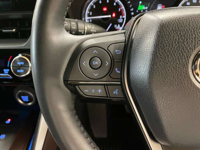 運転席周りに大きな傷、汚れ、へたりなどなく良質な状態です!