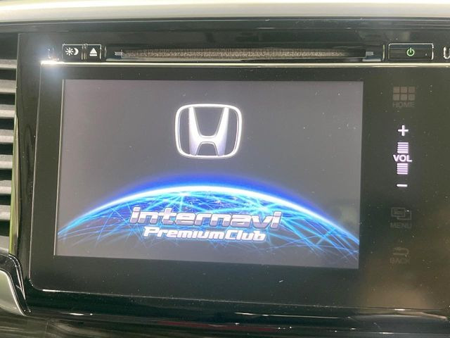 �y�����i�r�z�l�C�̏����i�r�𑕔����Ă���܂��B�i�r�̎g���₷���͂������A�I�[�f�B�I�@�\���[��!�L�����v�◷�s�͂������A�ʋ΂┃�����ȂǕ��i�̃h���C�u���y�����Ȃ�͂���