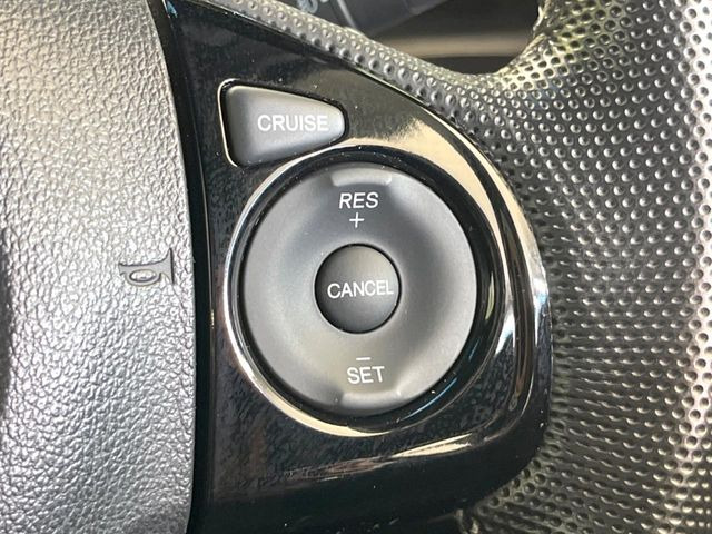 �y�N���[�Y�R���g���[���z�������H�����N���N���s�B�A�N�Z���𗣂��Ă���葬�x�ő��s���ł��A�������^�]���̕��S���y��!�����E�������ȒP�ȃX�C�b�`����Œ����ł��܂��B