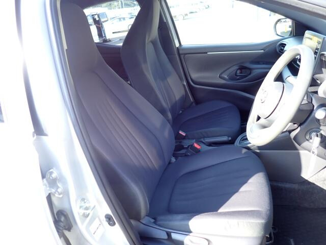 フロントシート、状態良好で安心です。大きな汚れもなく安心です