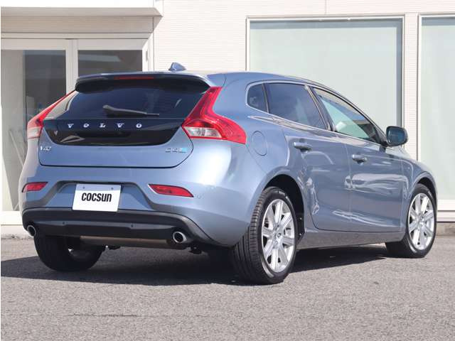 �G���W���I�C���̓t�����X��MOTUL(���`���[��)���g�p���Ă��܂��B�V���{���{�e���f���ɓK������قȂ�S�x�̃I�C�������p�ӂ��Ă��܂��B