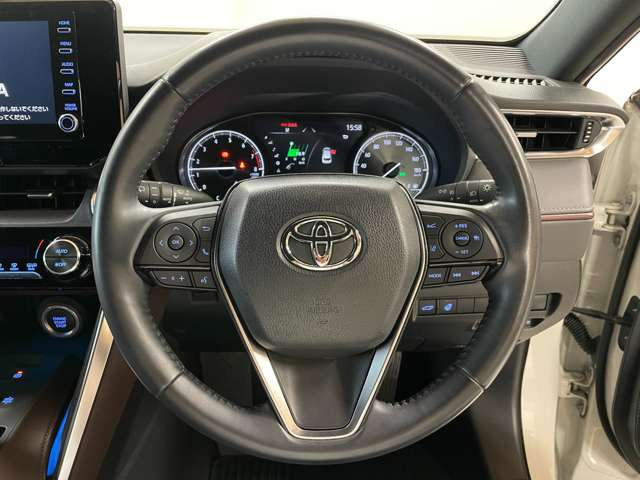 運転席周りに大きな傷、汚れ、へたりなどなく良質な状態です!