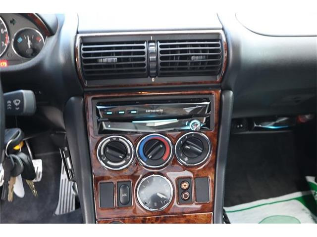 購入の仕方は・手付金を20%ご入金頂いた方に(売約済み!)となります。残りは納車までです。ローンもできますし、カードも使えます!ローン不安な方は店長に是非ご相談下さい。誠意を持って相談に乗ります!