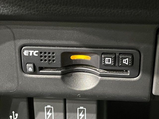 【ETC】高速道路の料金所をストレスなく通過!話題のスポットやサービスエリアに多い「スマートIC」利用時は必須のアイテムです。当店でセットアップを実施、ご納車当日からすぐにご利用いただけます!