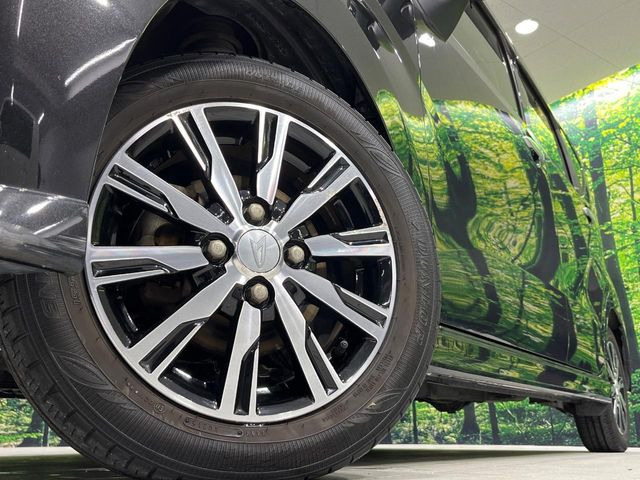 �y����14�C���`�A���~�z�C�[���z�O�ςɃ}�b�`���������A���~�z�C�[���𑕒����Ă���܂��B�e��ЊO�A���~�z�C�[����A�X�^�b�h���X�^�C�����戵�����Ă���܂��B���񂲑��k����������